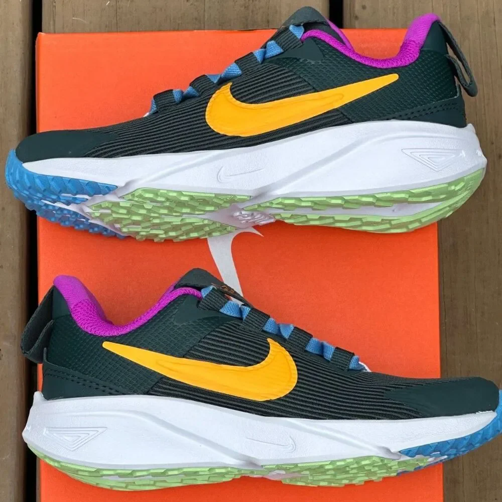 NEW Nike Little Kid Unisex Star Runner 4 Casual Sneaker - Size Youth 11C 11K